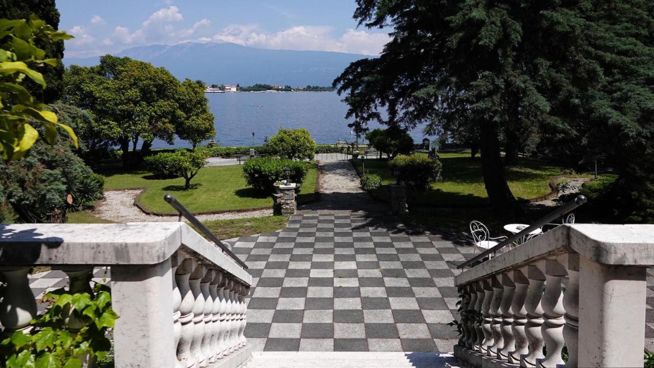 Villa Mimosa Au Lac - Estella Hotels Italia توسكولانو ماديرنو المظهر الخارجي الصورة
