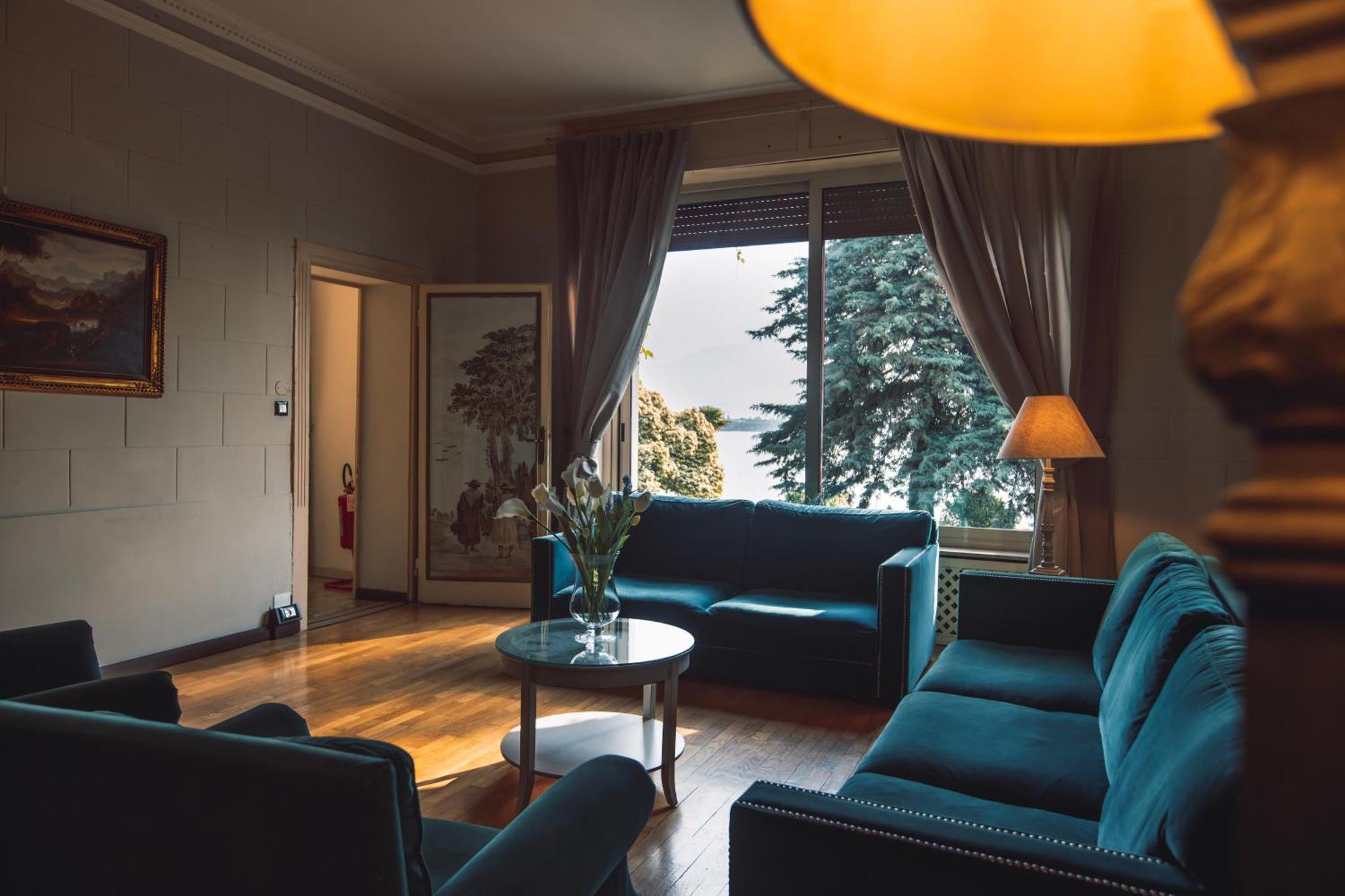 Villa Mimosa Au Lac - Estella Hotels Italia توسكولانو ماديرنو المظهر الخارجي الصورة