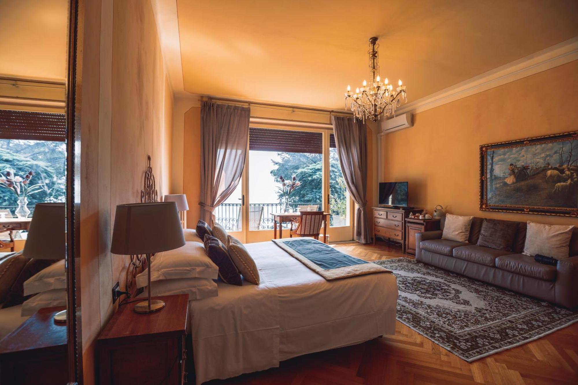 Villa Mimosa Au Lac - Estella Hotels Italia توسكولانو ماديرنو المظهر الخارجي الصورة